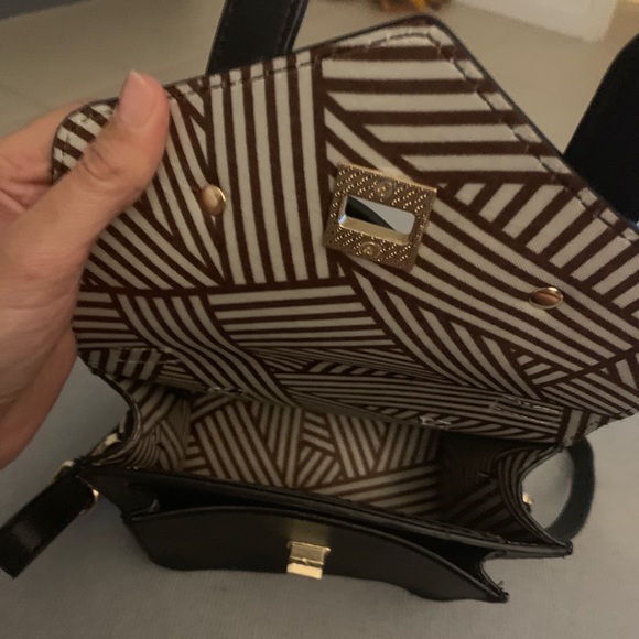 Crossbody bag - Picture 4 of 4